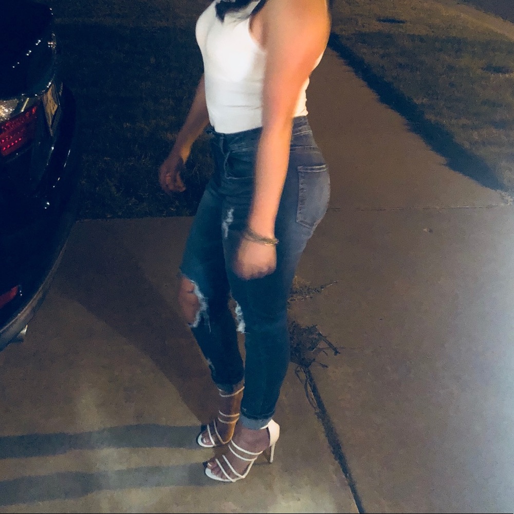 White heels clear bands